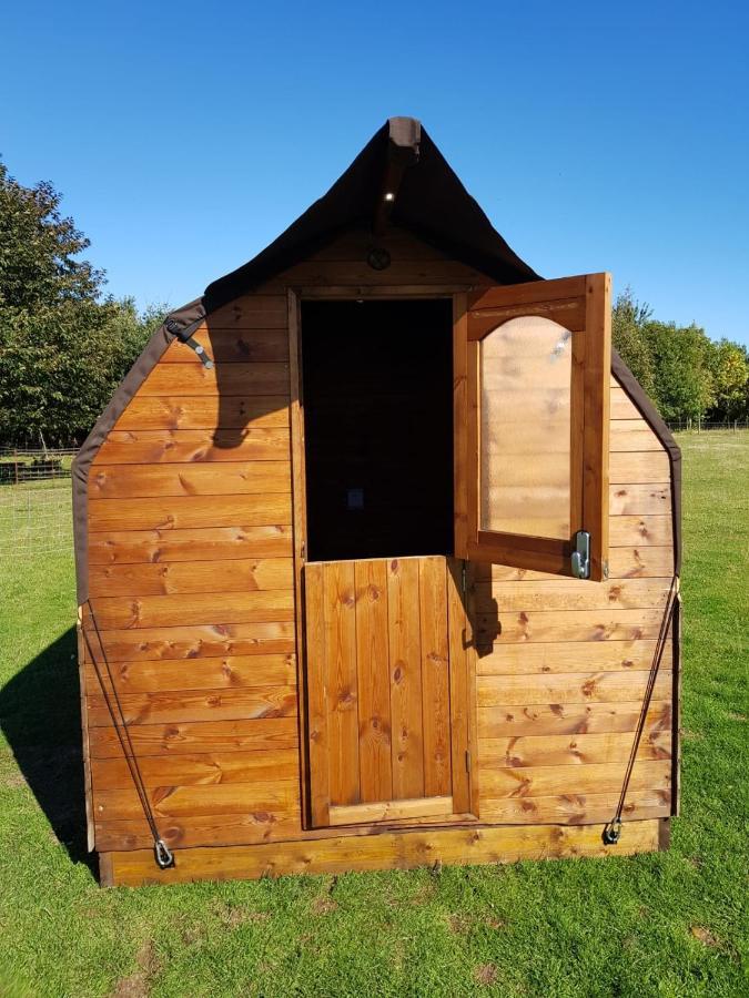 Suitehuts @ Сілверстоун Екстер'єр фото
